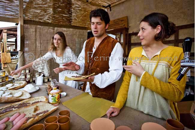 Monteriggioni: La Festa Medievale